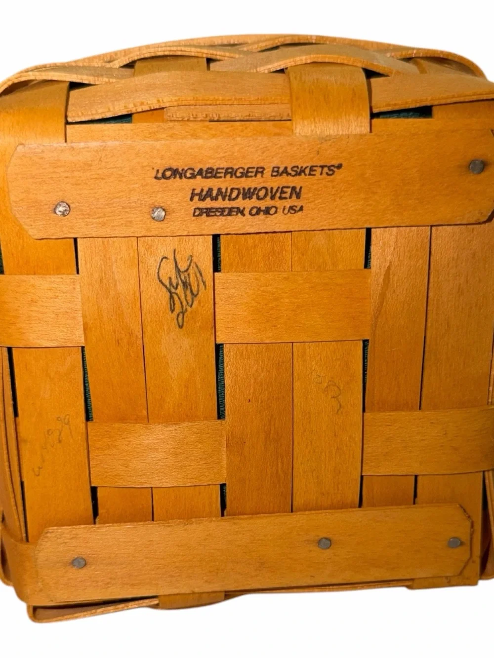 VINTAGE 2001 Longaberger Tarragon Booking Basket